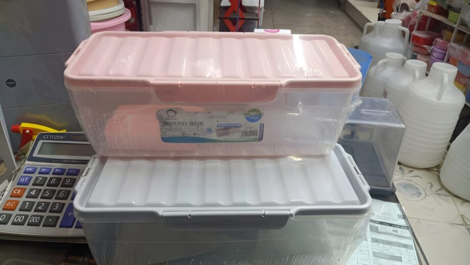 Bread Container Box- Red Storage Bin Loaf Bread Holder,Plastic Boxes for Bread Keeper, Cake Storage Saver,Kitchen Counter Airtight Bread Storage Containers Freezer Containers For Bread