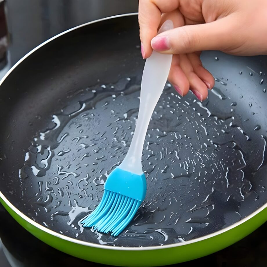 2pc Silicon Spatula and Oil Brush